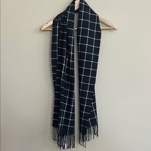 Lands’ End Black and White Windowpane  Scarf- New with Tags